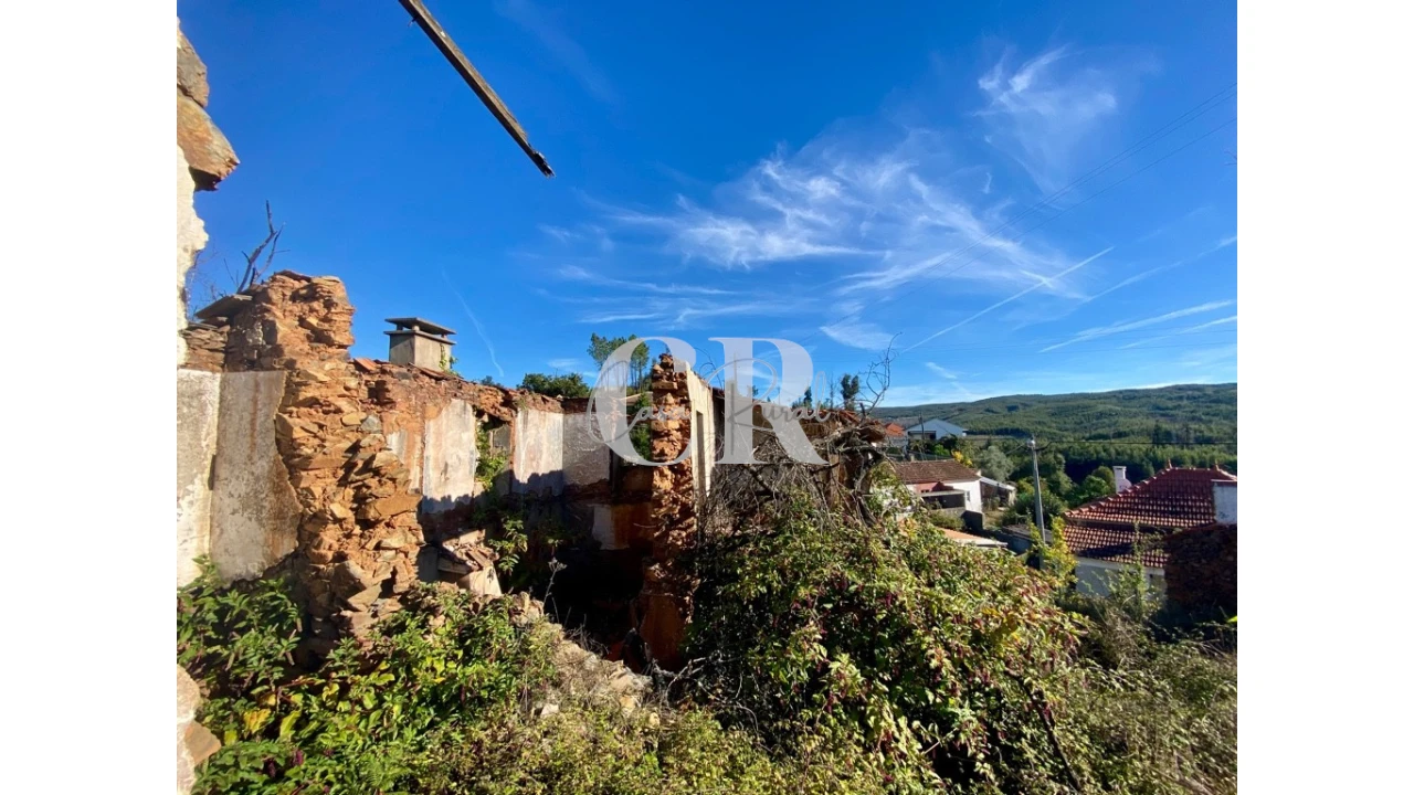 Moradia T2 para Venda em Castanheira de Pêra e Coentral Foto 7