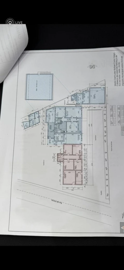 Moradia T4 para Venda em Atalaia e Alto Estanqueiro-Jardia