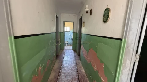 Moradia T4 para Venda em Atalaia e Alto Estanqueiro-Jardia