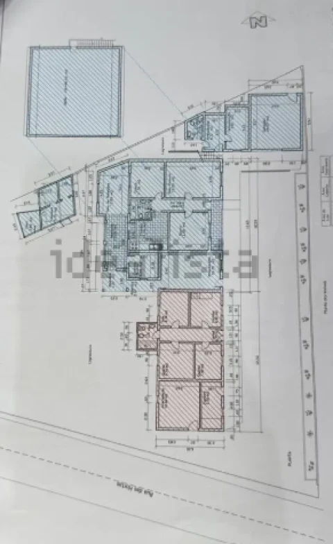 Moradia T4 para Venda em Atalaia e Alto Estanqueiro-Jardia