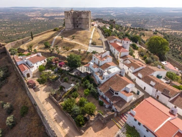Moradia T5 para Venda em Evora Monte (Santa Maria)
