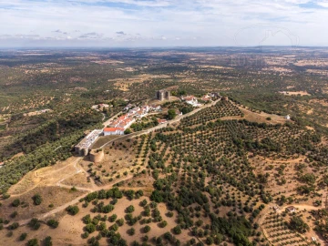 Moradia T5 para Venda em Evora Monte (Santa Maria)