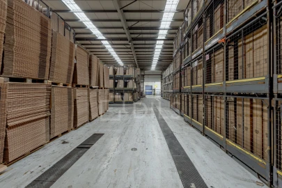 Armazém para Arrendamento em Carregado e Cadafais