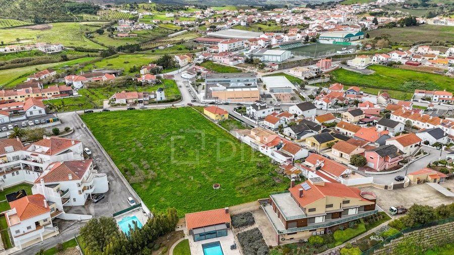 Terreno para Venda em Azueira e Sobral da Abelheira