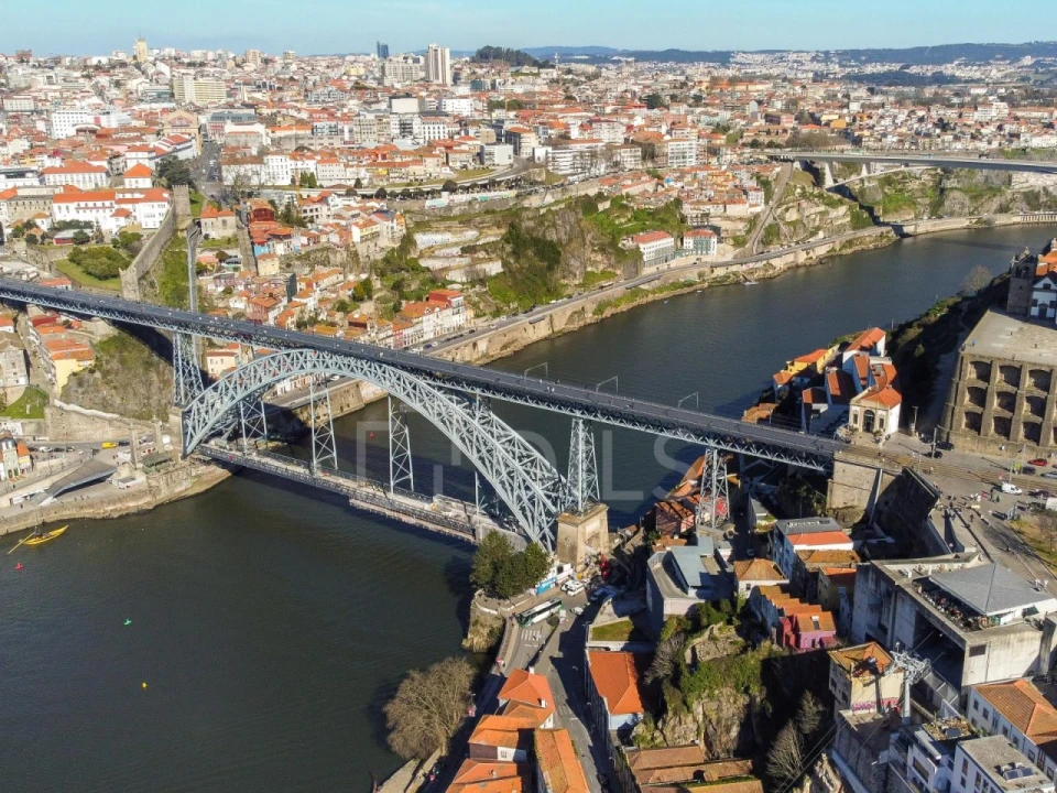 Apartamento T2 para Venda em Cedofeita, Santo Ildefonso, Sé, Miragaia, São Nicolau e Vitória Foto 23