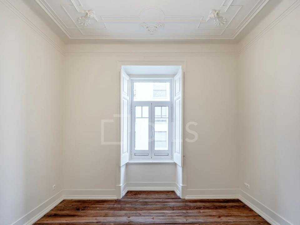Apartamento T3 para Venda em Campo de Ourique Foto 3