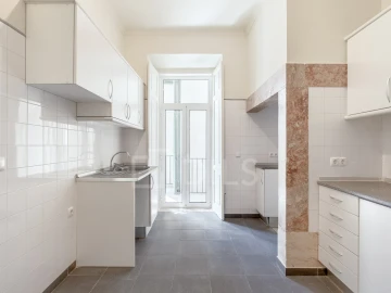 Apartamento T3 para Venda em Campo de Ourique
