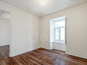 Apartamento T3 para Venda em Campo de Ourique