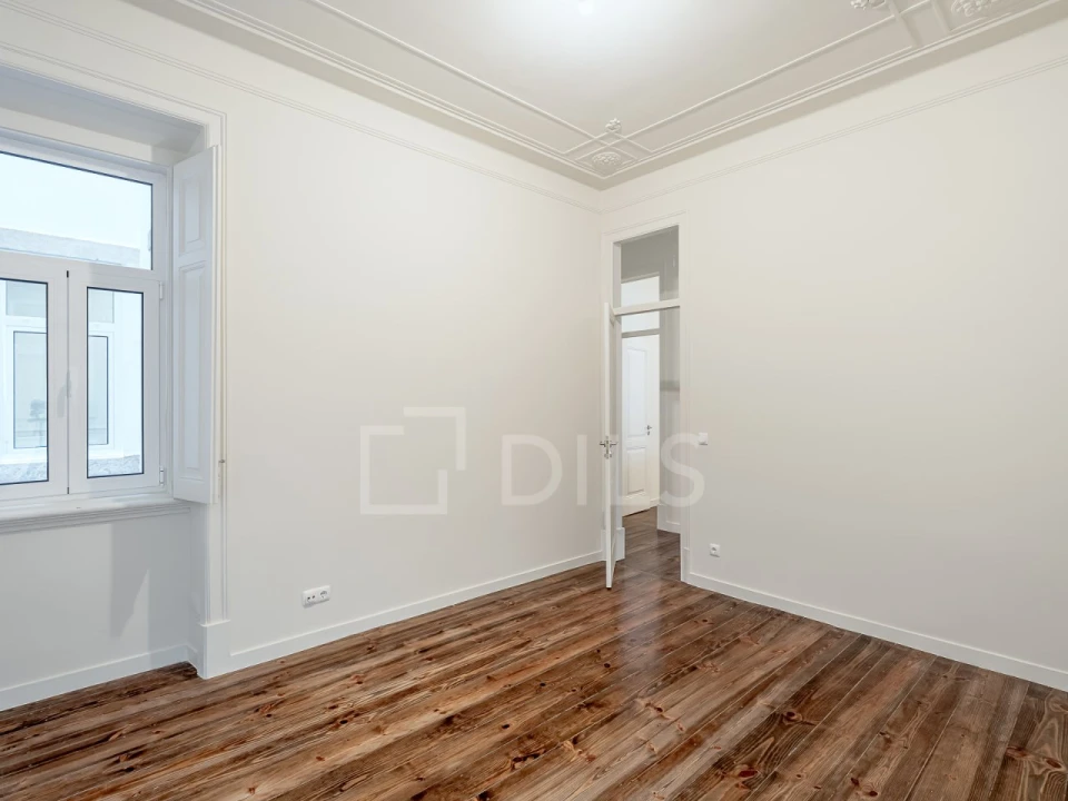 Apartamento T3 para Venda em Campo de Ourique Foto 17