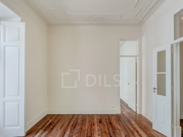 Apartamento T3 para Venda em Campo de Ourique