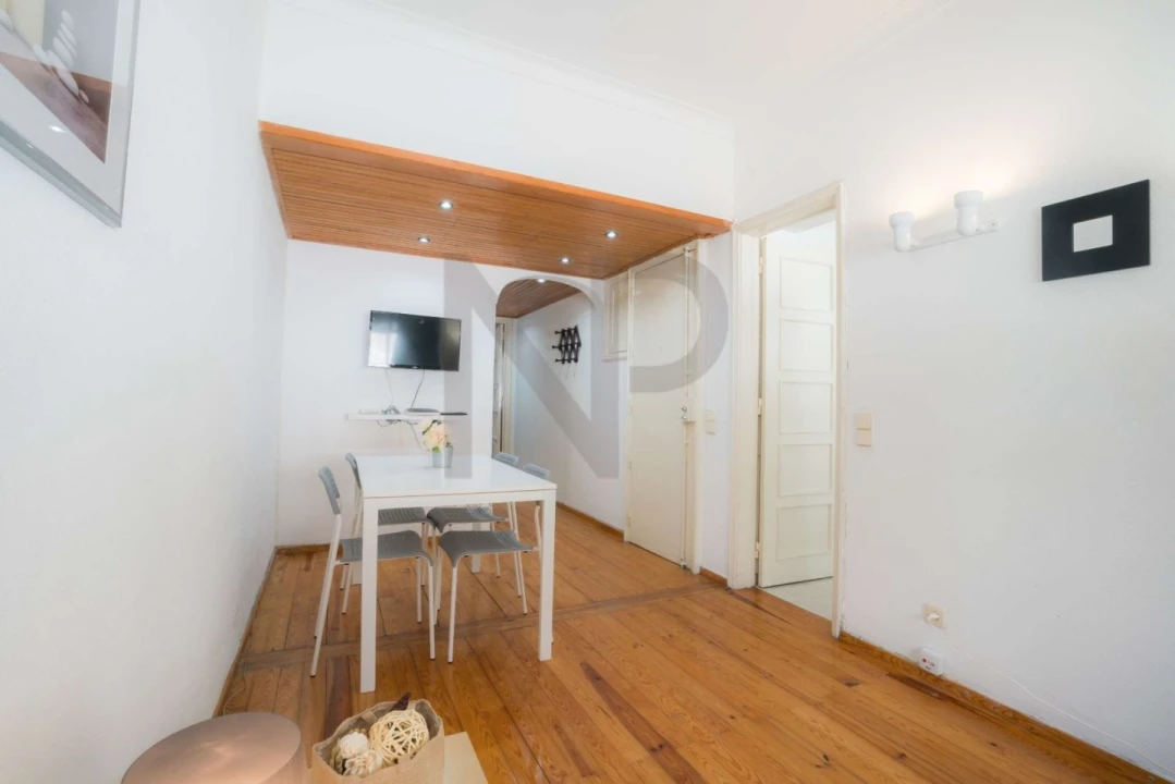 Apartamento T1 para Venda em Avenidas Novas Foto 7