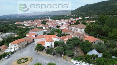 Moradia T2 para Venda em Vale de Prazeres e Mata da Rainha