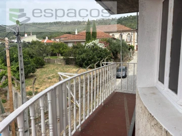 Moradia T2 para Venda em Vale de Prazeres e Mata da Rainha
