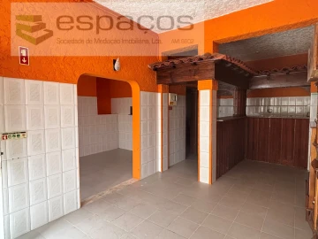Moradia T2 para Venda em Vale de Prazeres e Mata da Rainha