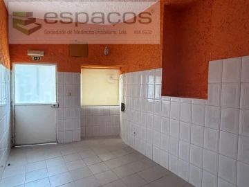 Moradia T2 para Venda em Vale de Prazeres e Mata da Rainha