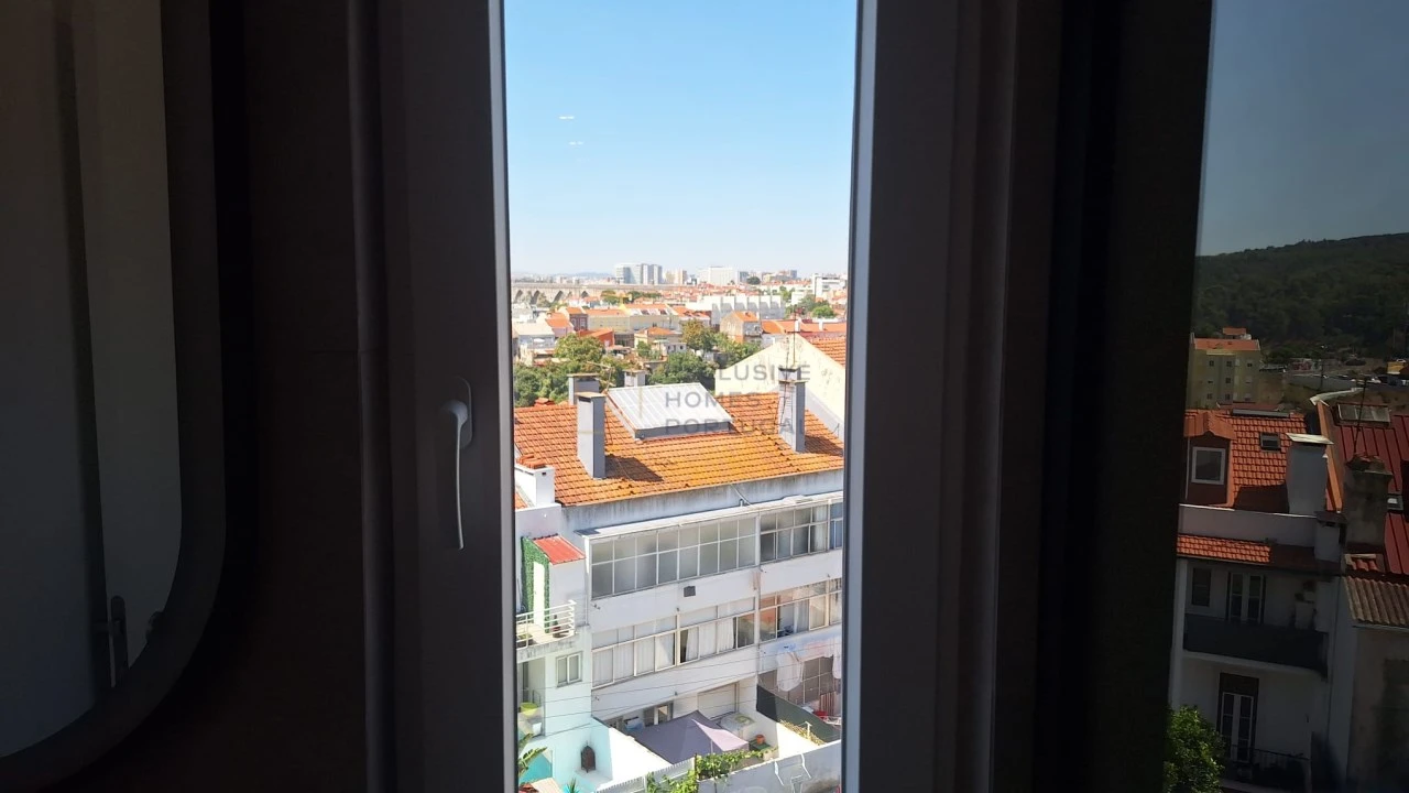 Apartamento T2 para Arrendamento em Campo de Ourique Foto 28