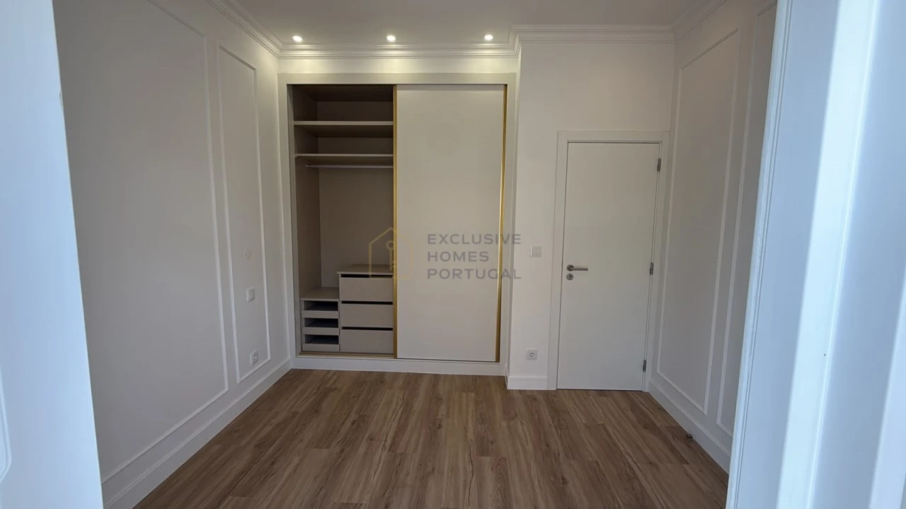 Apartamento T2 para Arrendamento em Campo de Ourique Foto 19