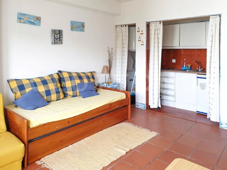 Apartamento para Venda em Quarteira Foto 2