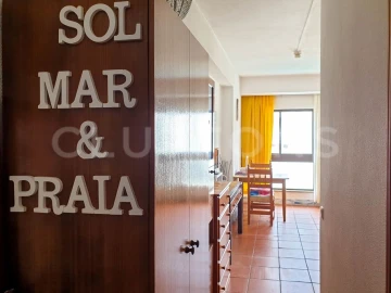 Apartamento para Venda em Quarteira