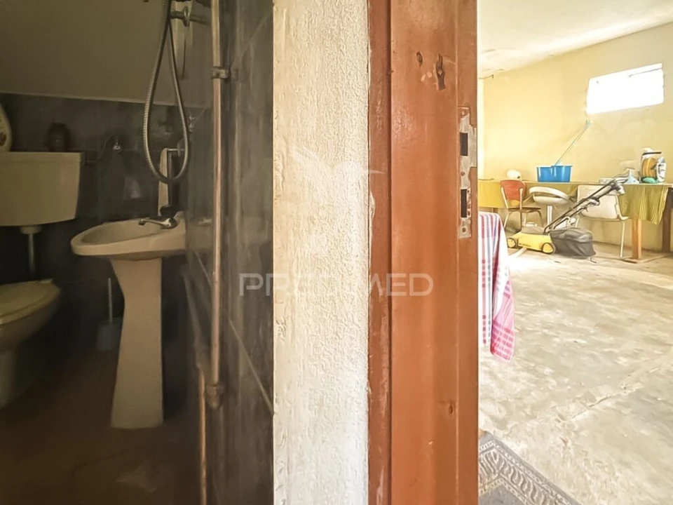 Moradia T6 para Venda em Vale (São Cosme), Telhado e Portela Foto 7