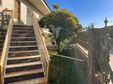 Moradia T6 para Venda em Vale (São Cosme), Telhado e Portela