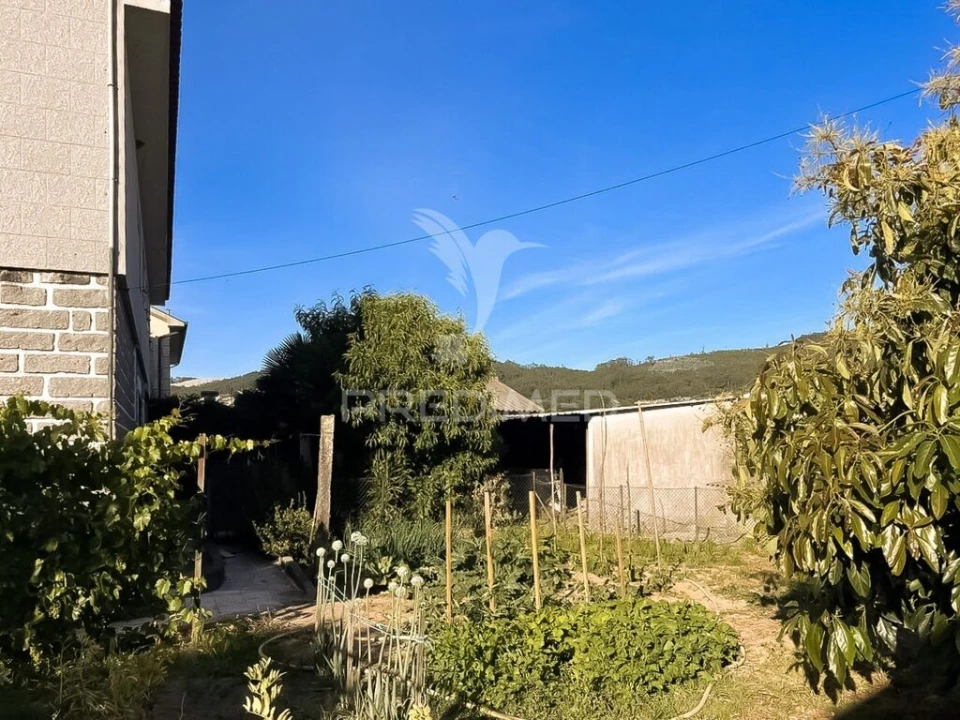 Moradia T6 para Venda em Vale (São Cosme), Telhado e Portela Foto 9