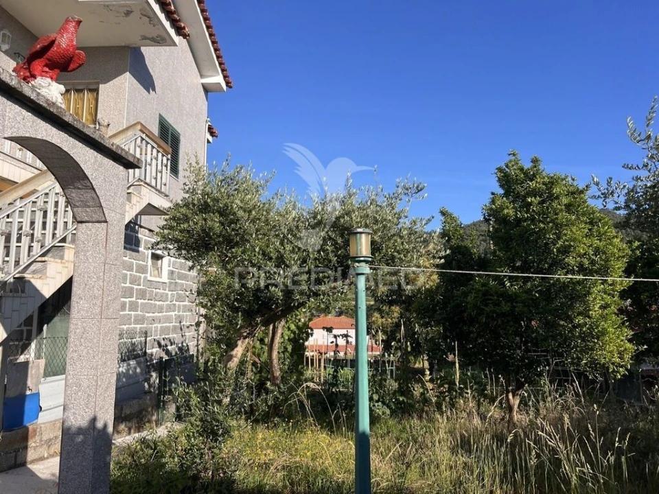 Moradia T6 para Venda em Vale (São Cosme), Telhado e Portela Foto 4