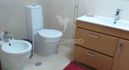 Apartamento T3 para Venda em Massamá e Monte Abraão