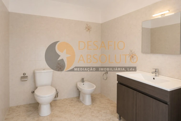 Apartamento T2 para Venda em Pinhal Novo Foto 17