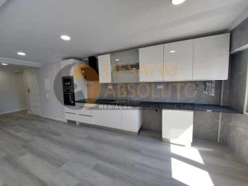 Apartamento T4 para Venda em Amora