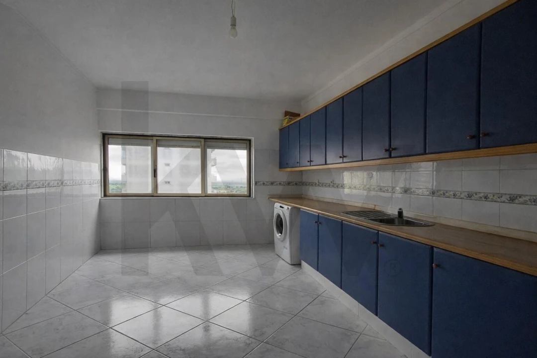 Apartamento T3 para Venda em Carregado e Cadafais Foto 1