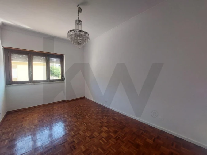 Moradia T3 para Arrendamento em Mafra Foto 6