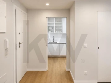 Apartamento T2 para Arrendamento em Campo de Ourique