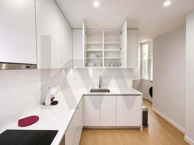 Apartamento T2 para Arrendamento em Campo de Ourique Foto 2