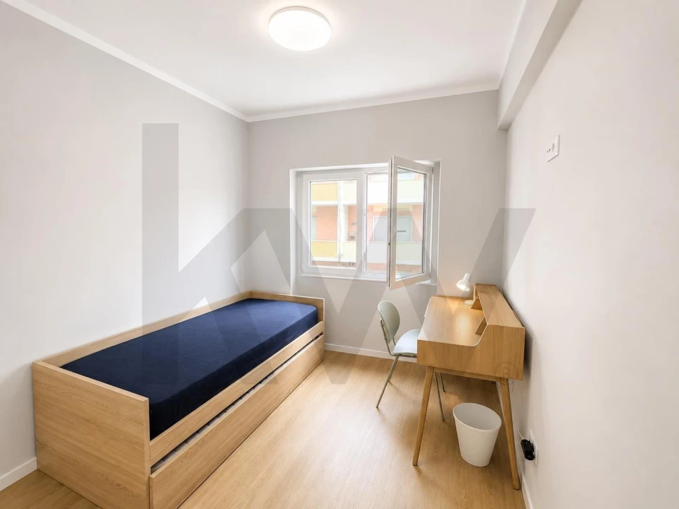 Apartamento T2 para Arrendamento em Campo de Ourique Foto 8