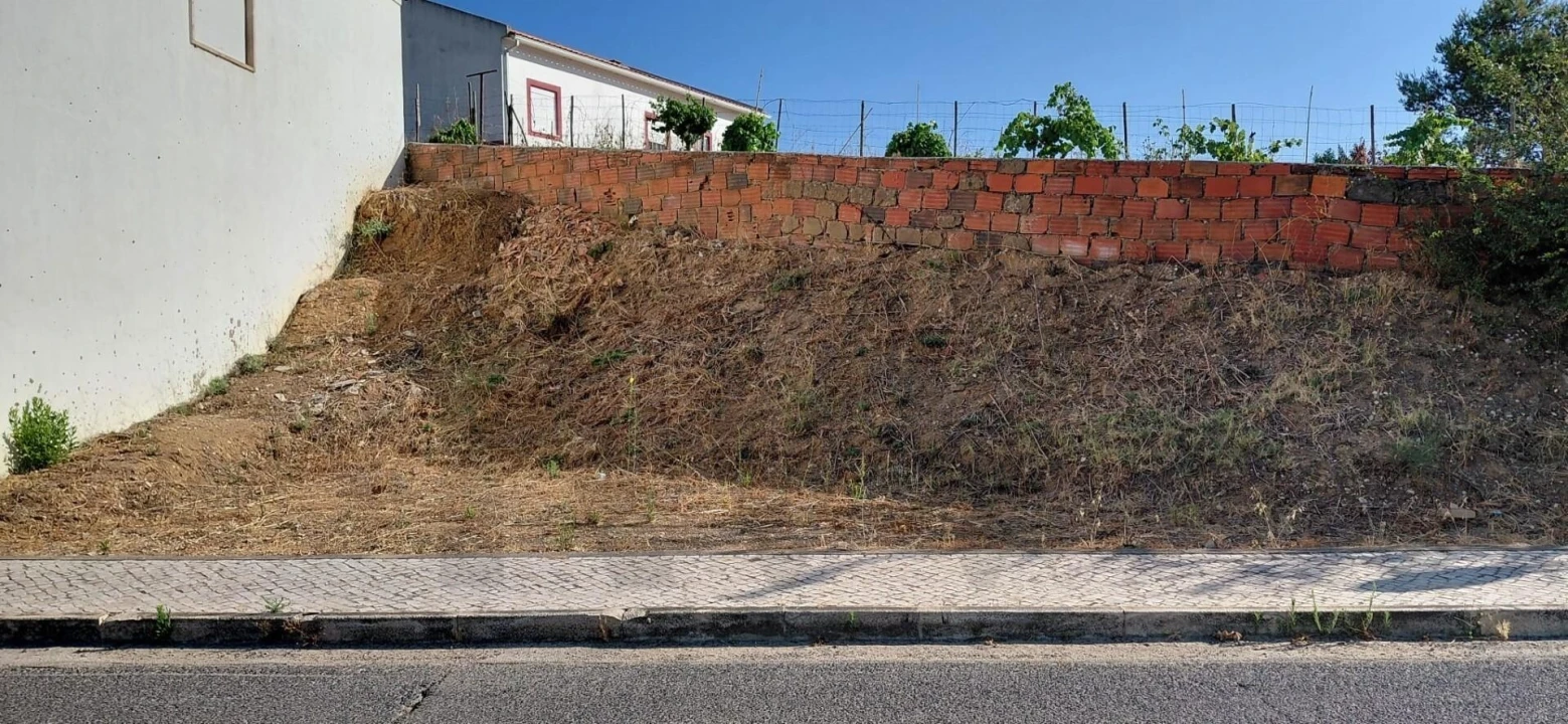 Moradia T2 para Venda em Ota Foto 14