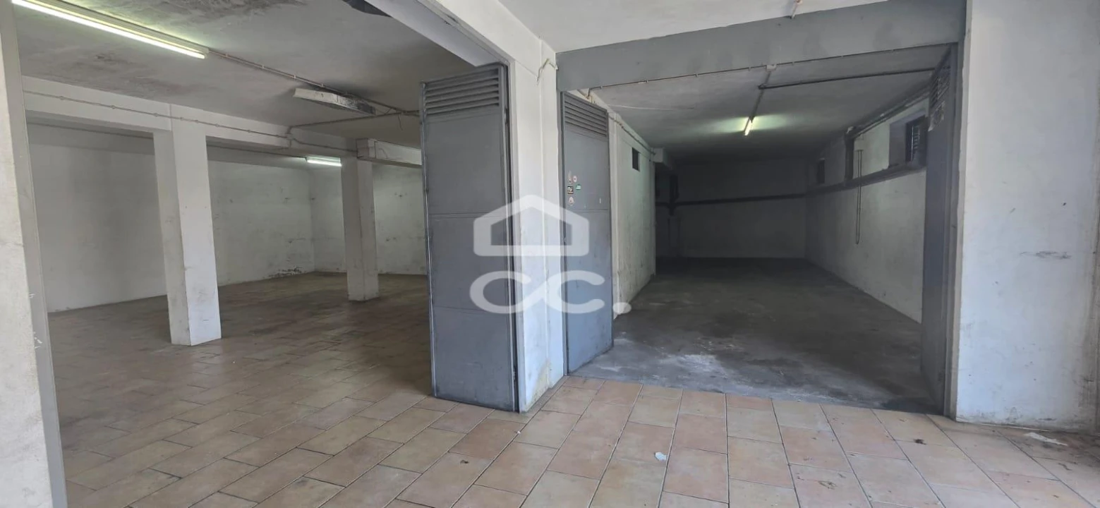 Armazém para Venda em Selho (São Cristovão) Foto 3