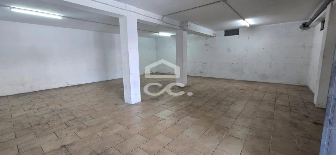Armazém para Venda em Selho (São Cristovão) Foto 5