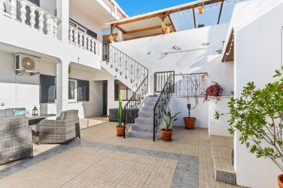 Moradia T5 para Venda em Boliqueime