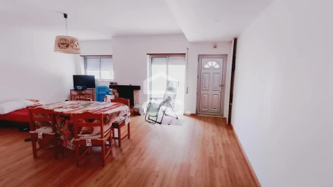 Apartamento T2 para Venda em Coimbrão