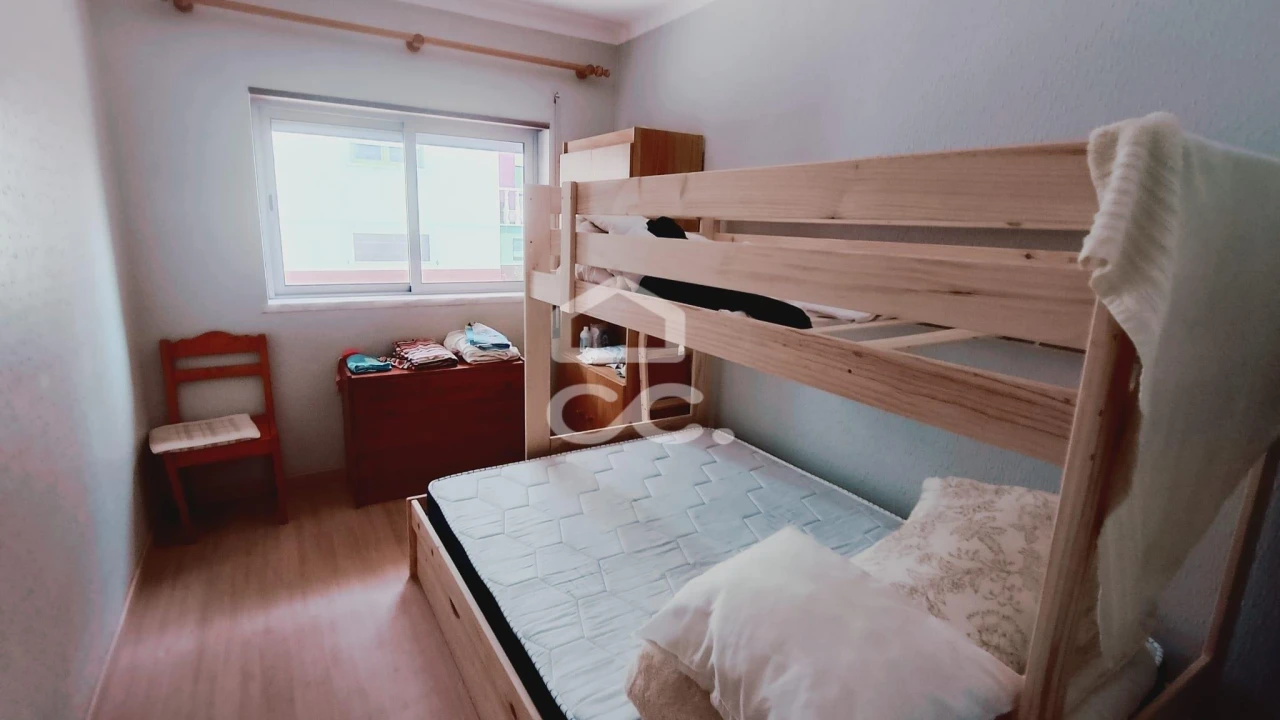 Apartamento T2 para Venda em Coimbrão Foto 6