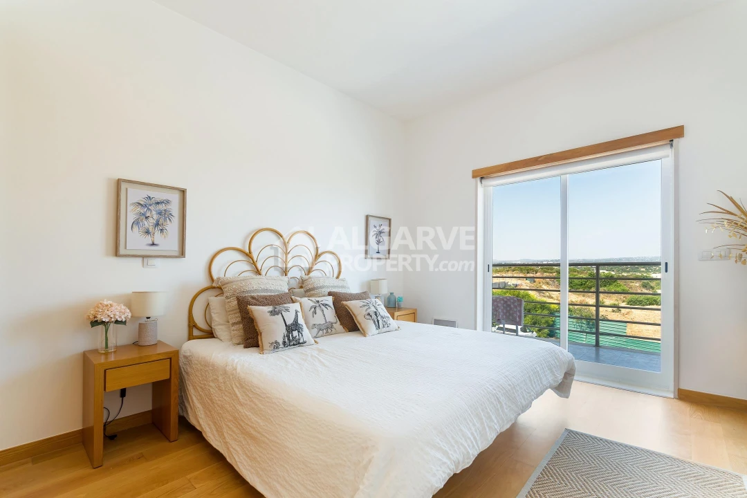 Moradia T4 para Venda em Albufeira e Olhos de Água Foto 18