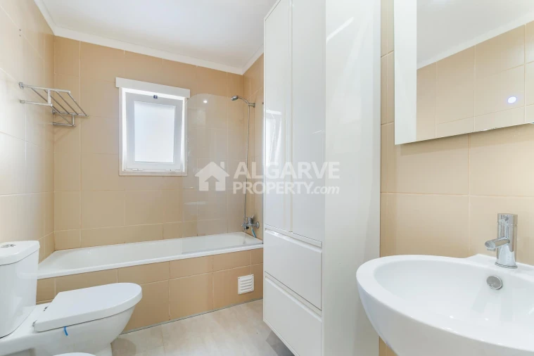 Moradia T4 para Venda em Albufeira e Olhos de Água Foto 24
