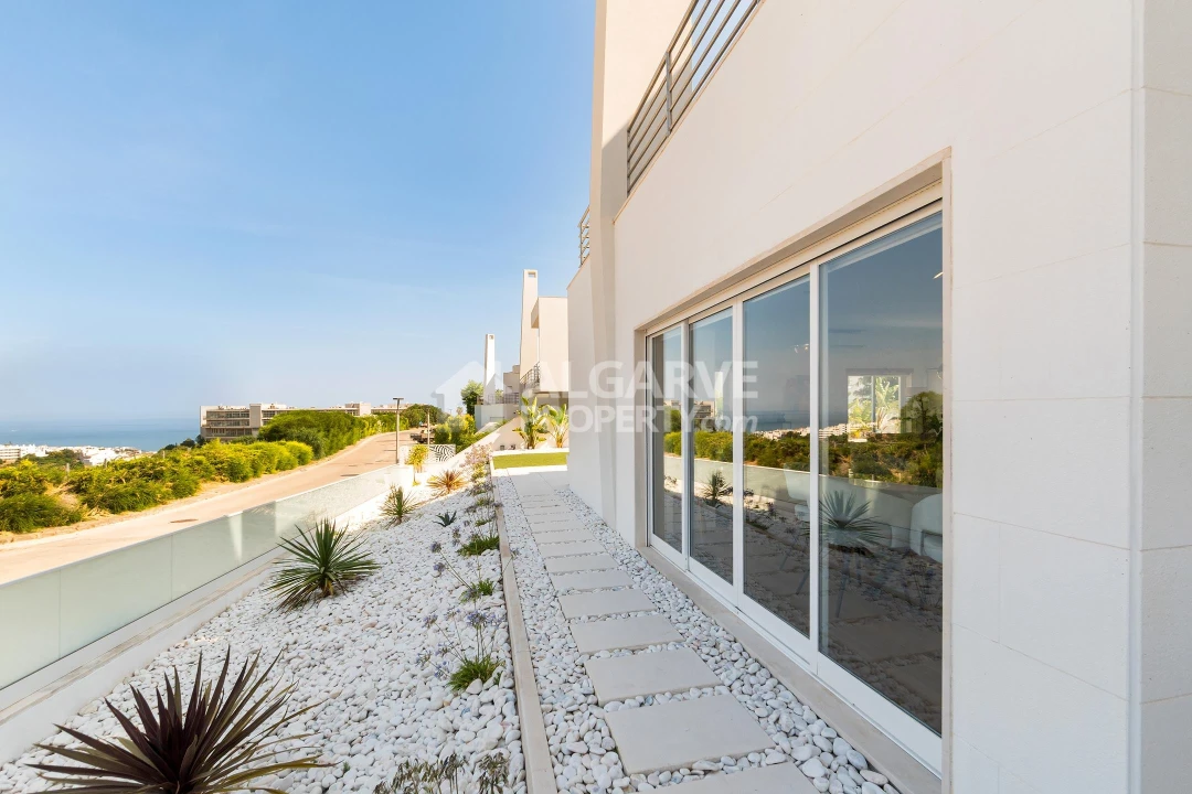 Moradia T4 para Venda em Albufeira e Olhos de Água Foto 28