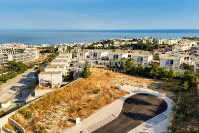 Terreno para Venda em Albufeira e Olhos de Água