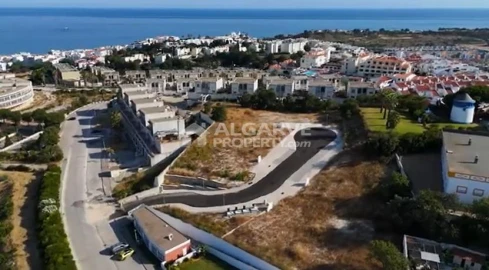 Terreno para Venda em Albufeira e Olhos de Água