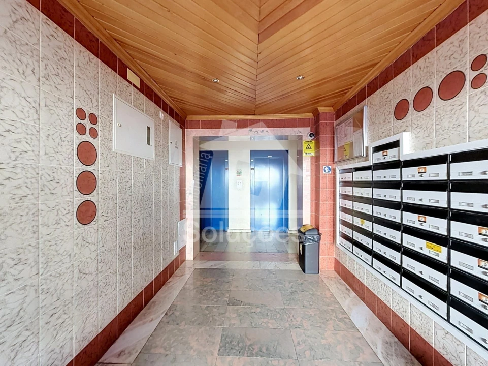 Apartamento T2 para Venda em Portimão Foto 18