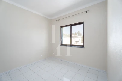 Moradia T6 para Venda em Loule (São Clemente)