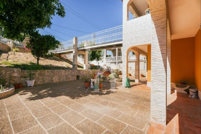 Moradia T6 para Venda em Loule (São Clemente)