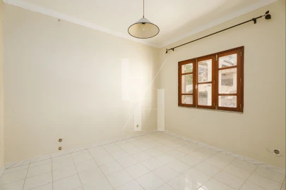 Moradia T6 para Venda em Loule (São Clemente)